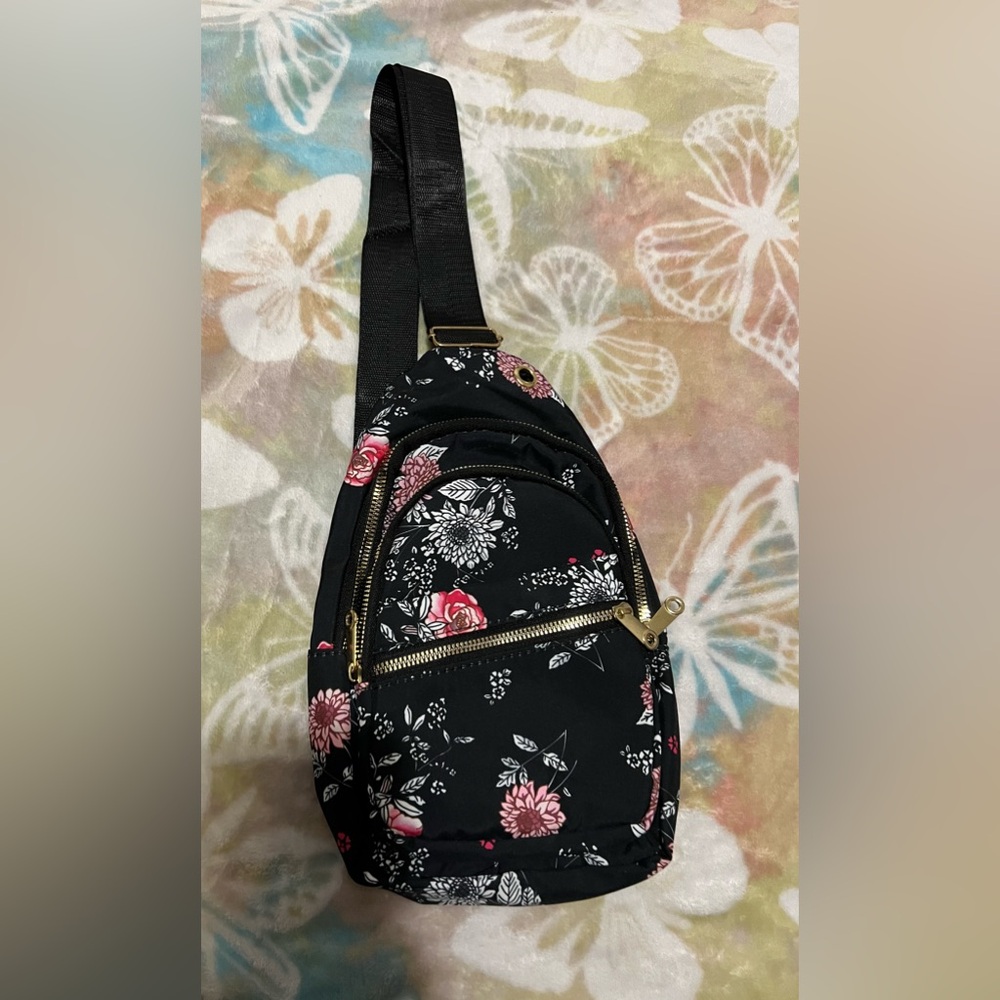 Floral Sling Bag 🔥NWOT🔥 - Picture 1 of 5